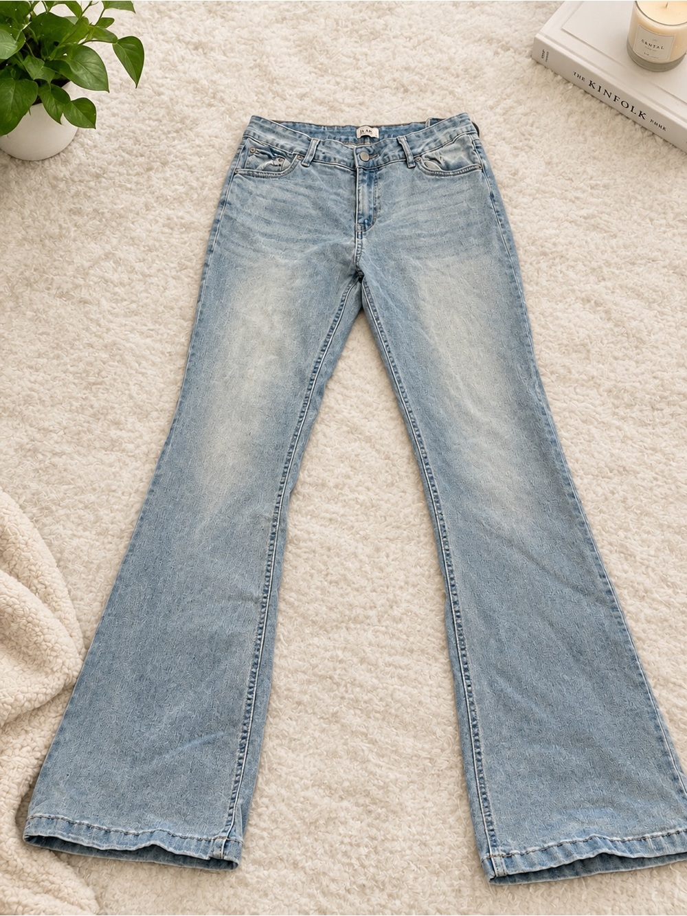 Light Wash Women's Flare Jeans - Blue
